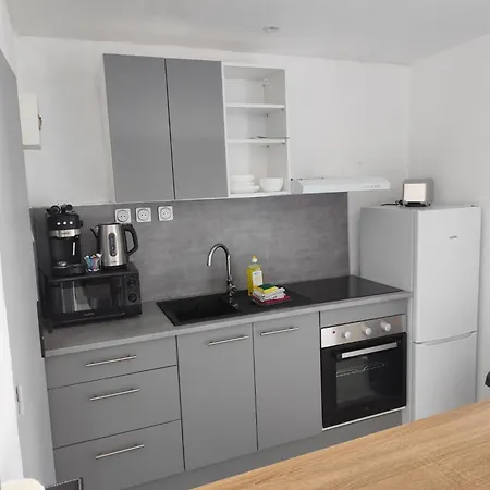 Proximite Du Centre Refait A Neuf Avec Wifi - Entree Autonome Apartment Brest